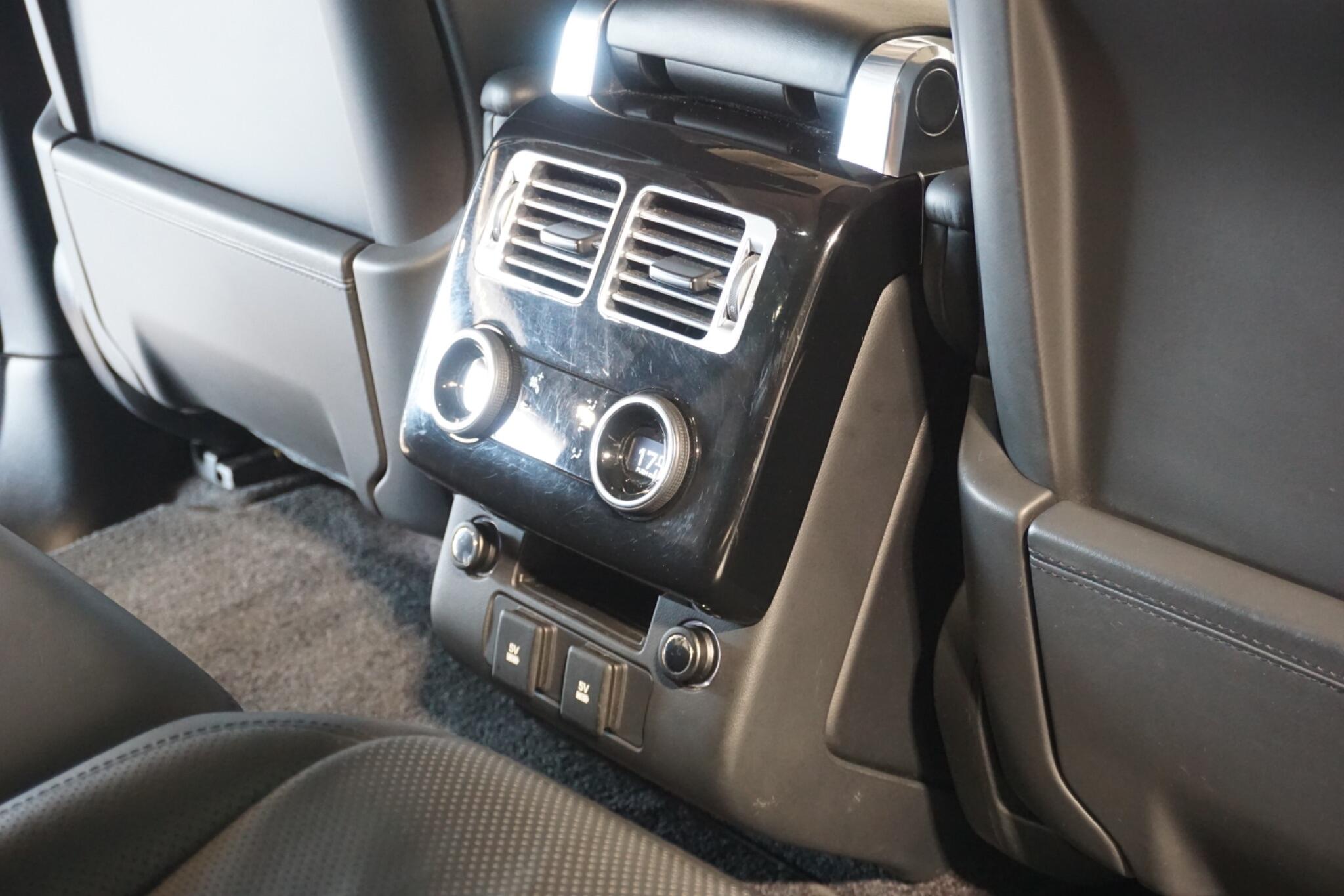 Land Rover Range Rover 2.0 P400e 13.1kWh Westminster Black SUV 5dr Petrol Plug-in Hybrid Auto 4WD Euro 6 (s/s) (404 ps)